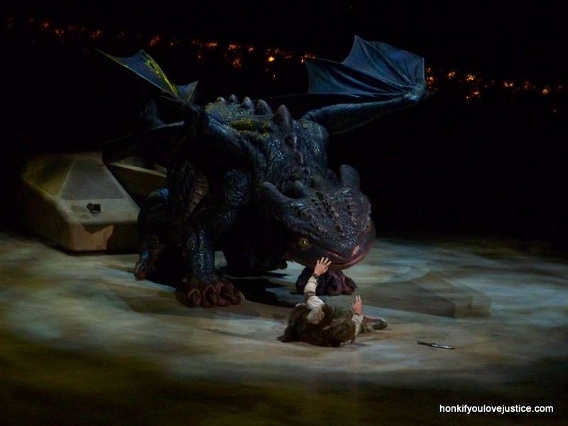 How to Train Your Dragon Live!